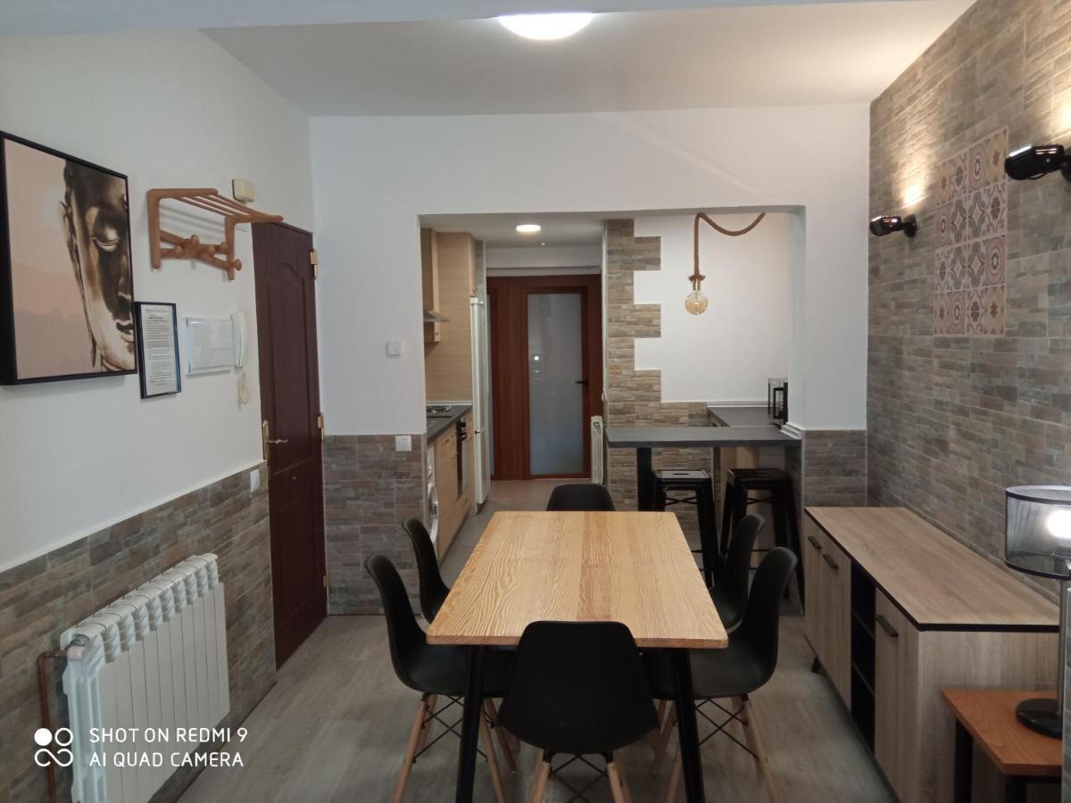 Apartamentos La Casona De Ezcaray Con Terrazas Y Patios Individuales 外观 照片