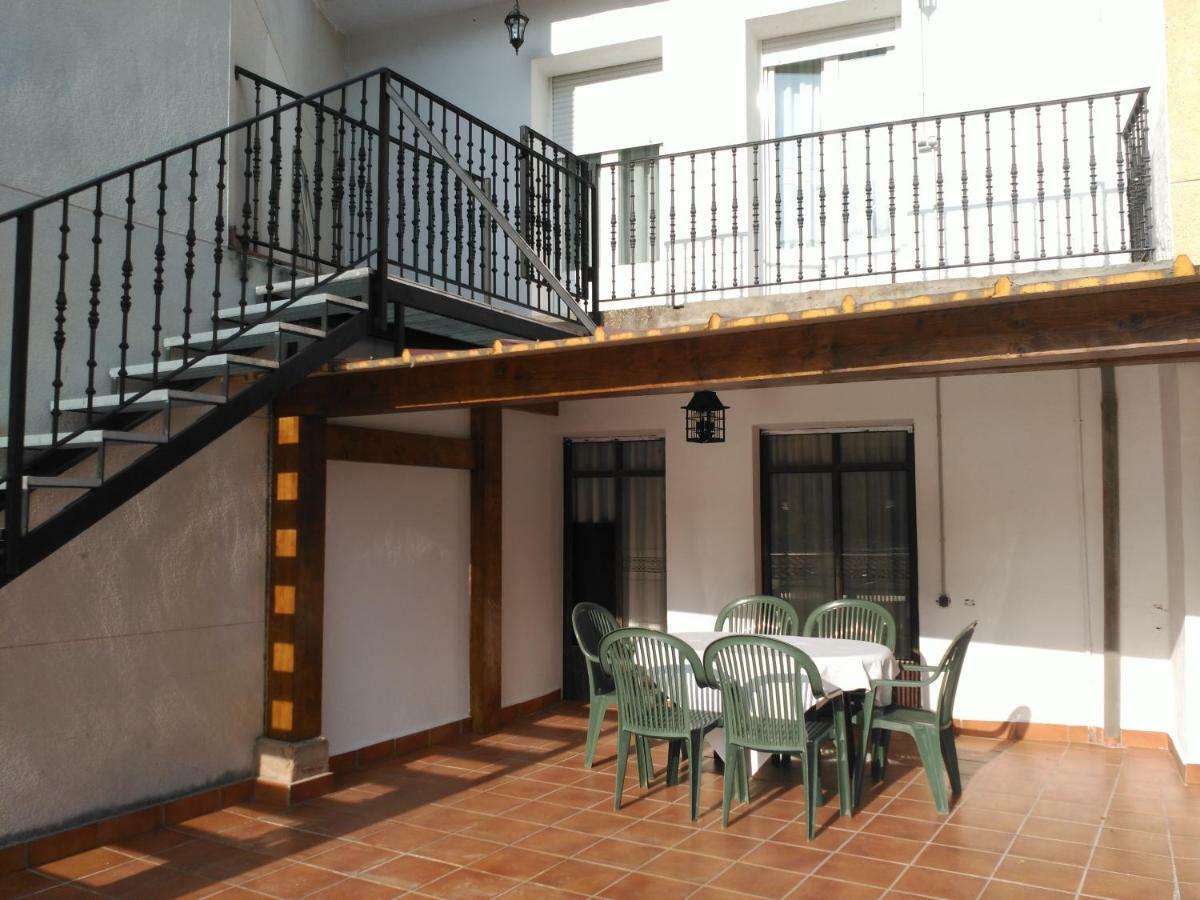 Apartamentos La Casona De Ezcaray Con Terrazas Y Patios Individuales 外观 照片